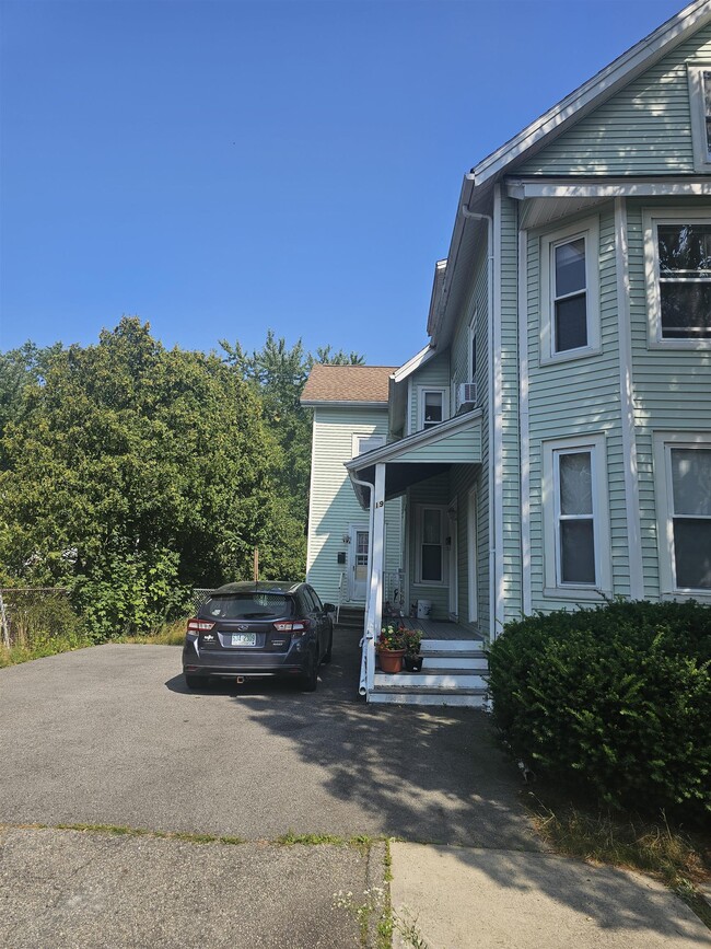 Building Photo - 19 E Concord St Unit B Rental
