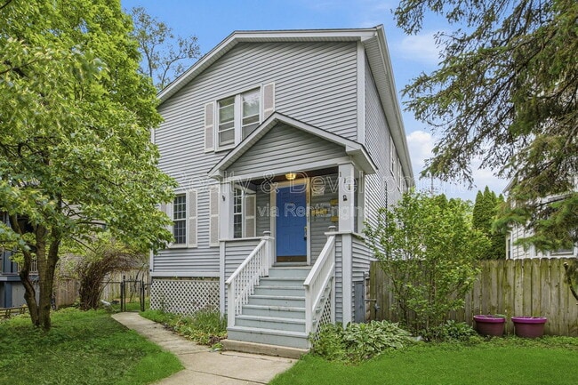 Building Photo - 111 Des Plaines Ave Unit G