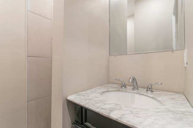 Photo - 917 W Duncannon Ave Unit 1st Floor -SRO - A1