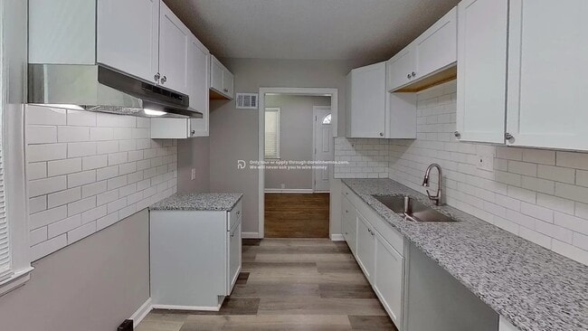Photo - 4425 S Cottage Ave