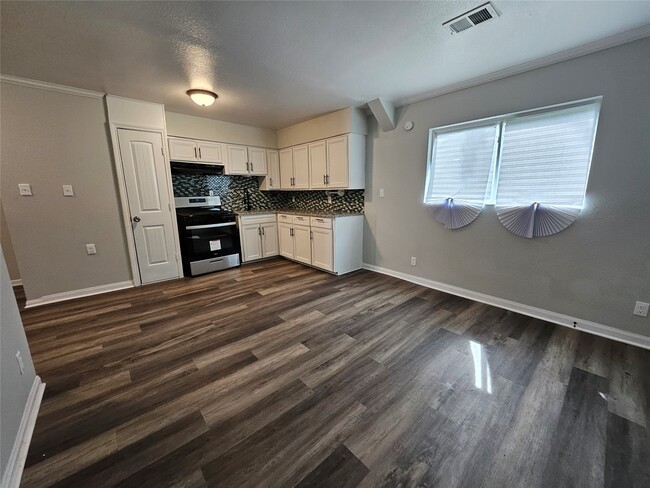 Photo - 3409 Nathaniel Brown St