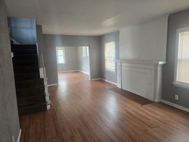 Photo - 16141 Griggs St