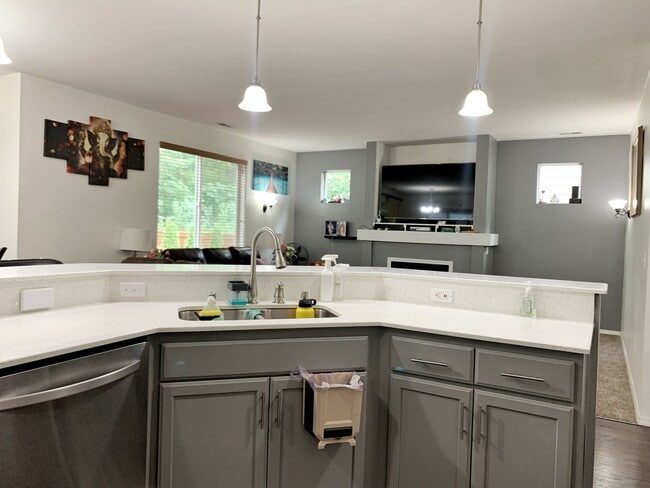 Photo - Remodeled Maple Woods Beauty