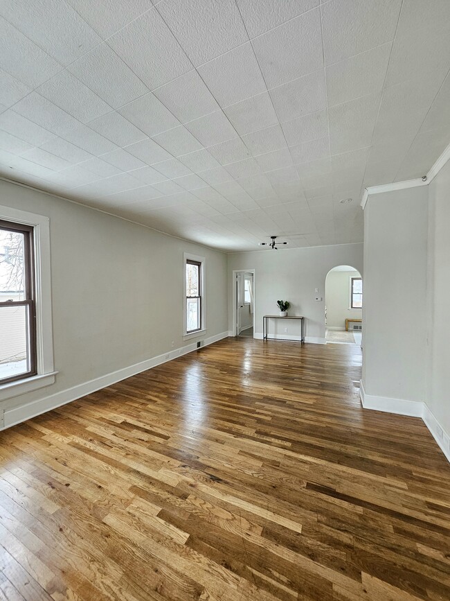 Photo - 1308 W Linn St