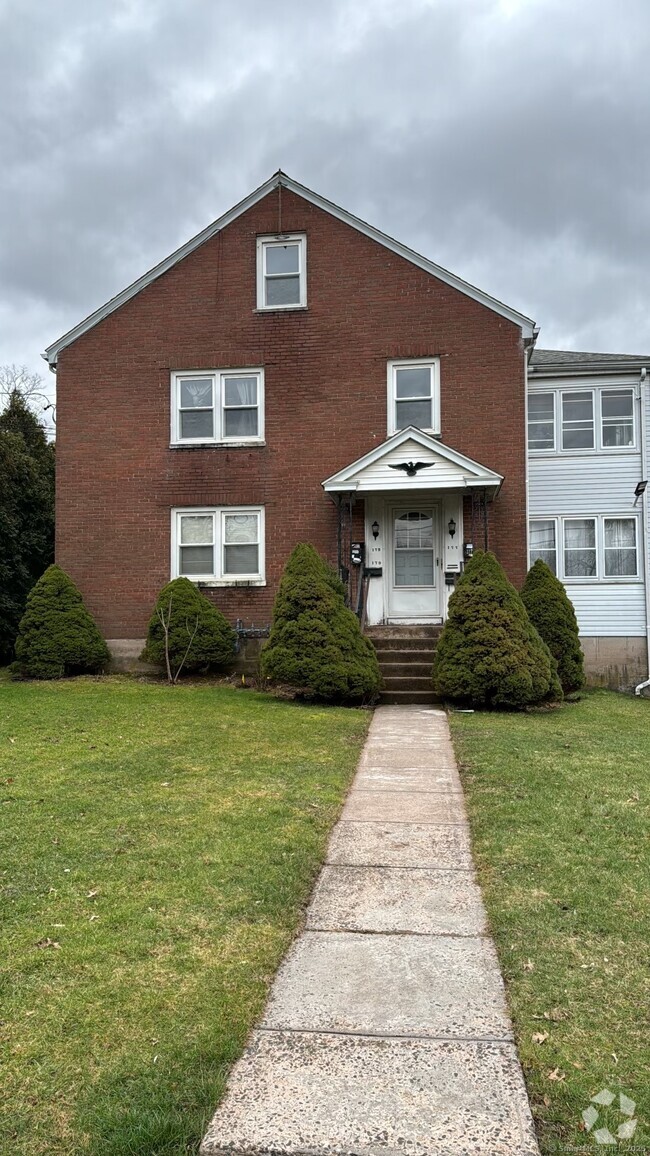 Building Photo - 175 Russell St Unit REAR Rental