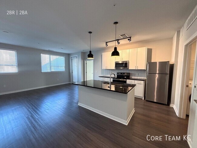 Photo - 2705 McGee Trafficway Unidad Muse - 1302