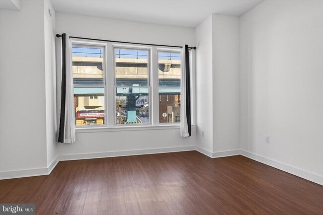 Photo - 6040 Market St Unidad 2