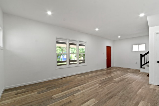 Photo - 55 N Chester Ave