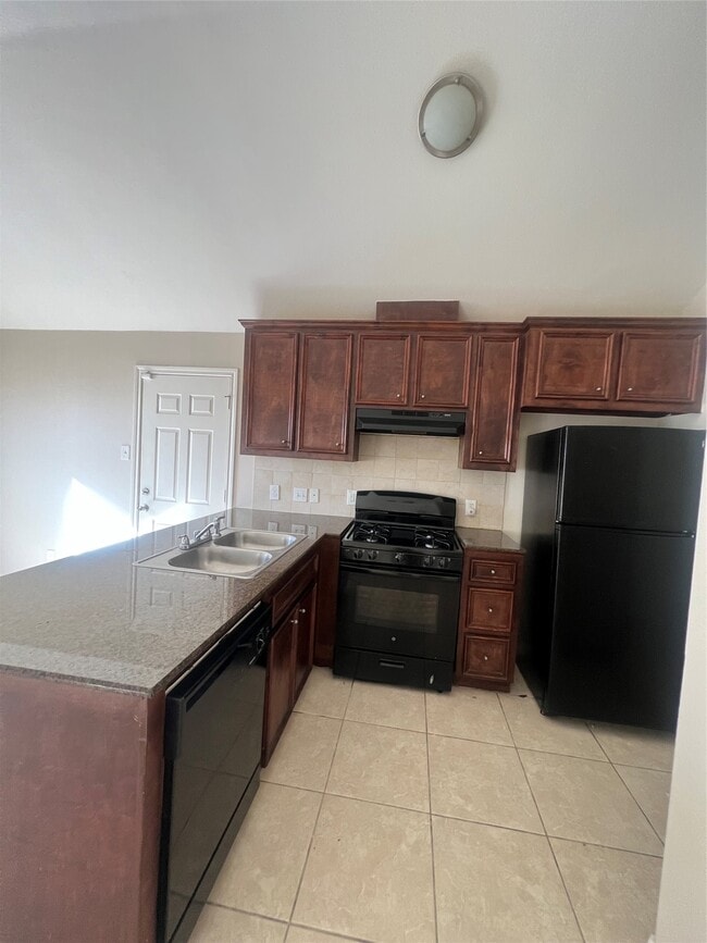 Photo - 4221 Clover St