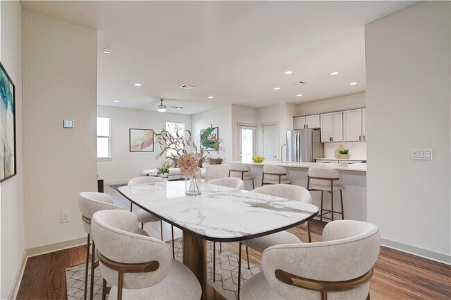 Photo - 280 Tequilana Pass