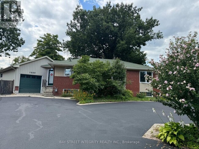 Photo - 1339 Pinegrove Rd