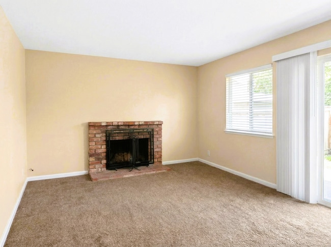 Photo - Spacious 3-Bedroom Home with Large Backyard in Fairfield