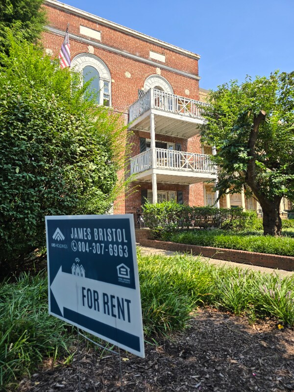 Photo - 608 N Arthur Ashe Blvd Apartment Unit 19