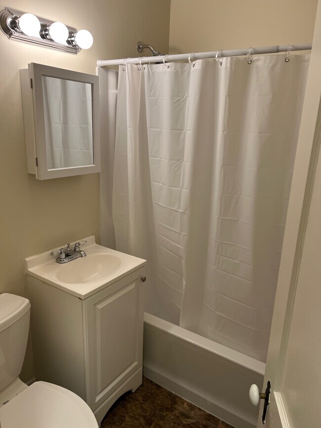 Photo - 2435 Ohio Ave Unit 1