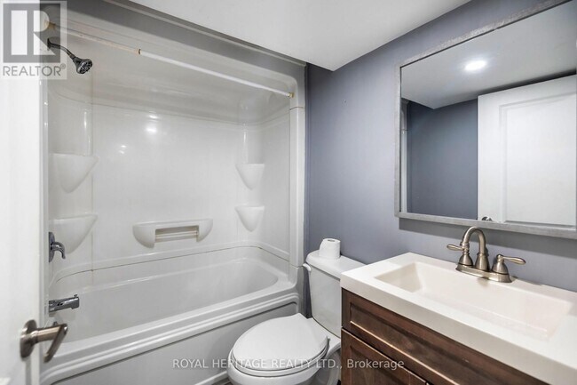 Photo - 1041 Barnardo Ave