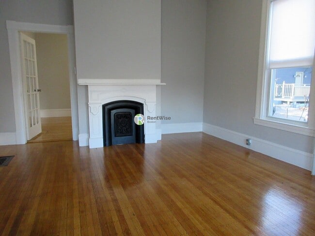 Photo - 19 Linden St