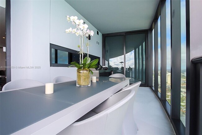 Photo - 18555 Collins Ave Unit 4605