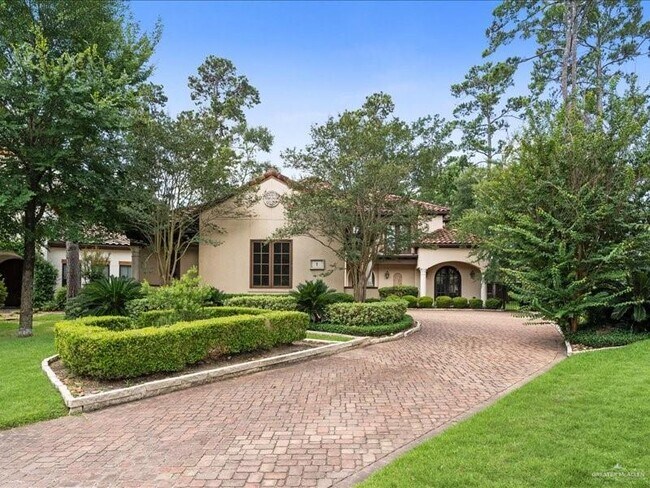 7 Ivy Castle Ct