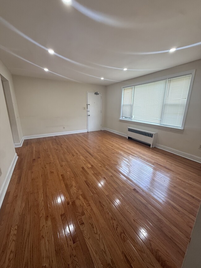 Photo - 935 Broad St Unit 13A