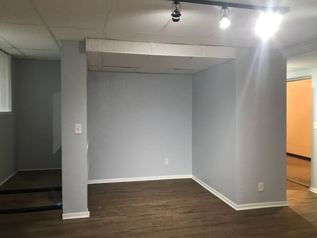 Photo - Bellevue Place Apartments