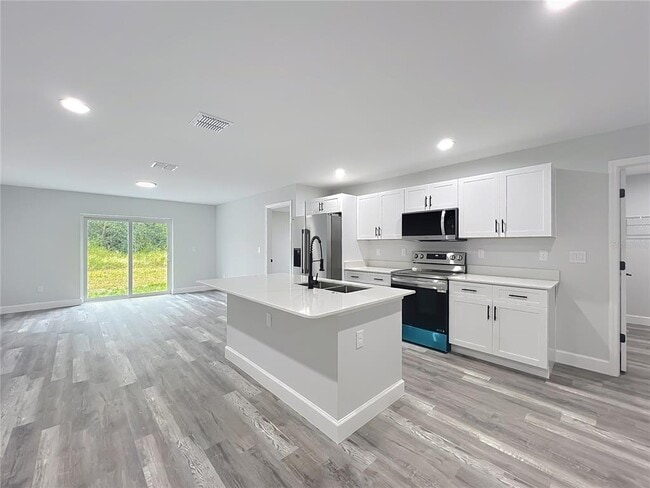 Photo - 527 Marion Oaks Ln