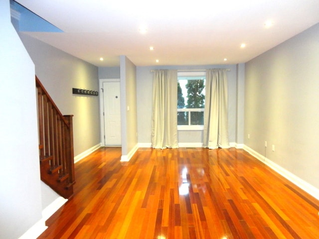 Photo - 327 Wolverleigh Blvd