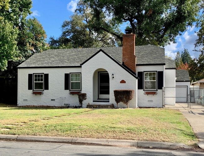 Adorable Three Bedroom, One-story Home in ... - Adorable Three Bedroom, One-story Home in ...