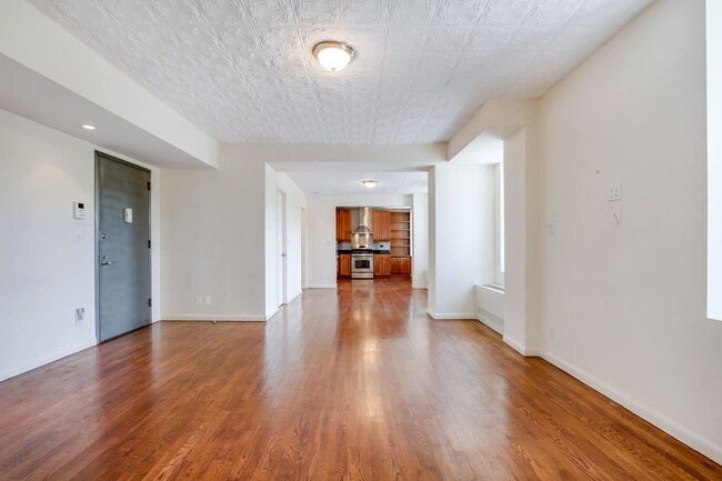 Photo - 240-242 E Houston St