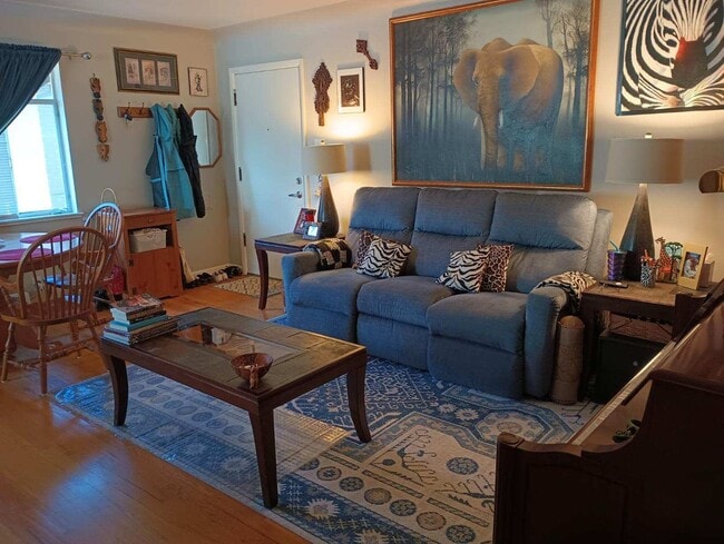 Photo - 2 Bedroom Townhouse in the heart of Tennyson!