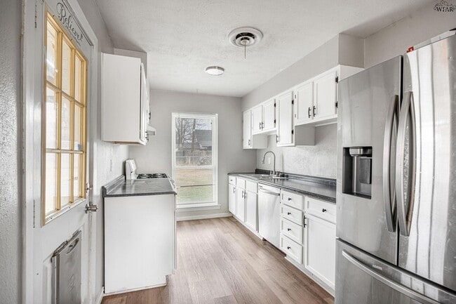 Photo - 1811 Deer Park Way