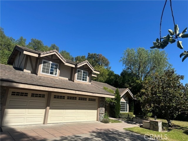 Building Photo - 20639 Círculo Loma