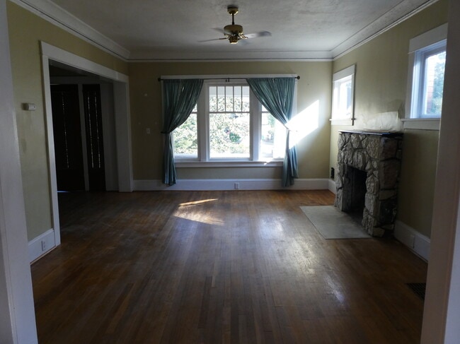Photo - 3027 NE 11th Ave