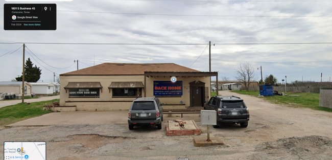 Building Photo - 1801 S Business 45 Rental