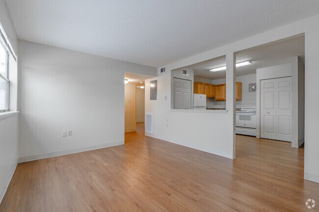 2BR, 1BA - 768SF - Living Room