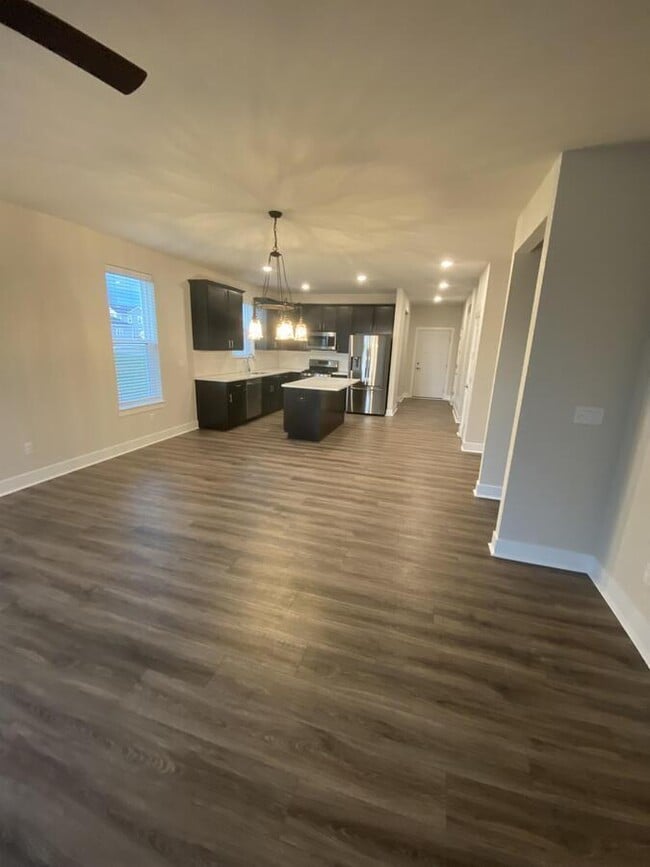 Photo - 265 Farmstead Dr E