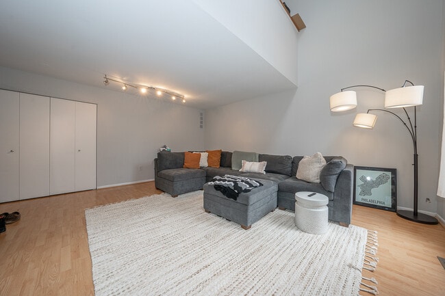 Photo - 765 N Ringgold St Unit B