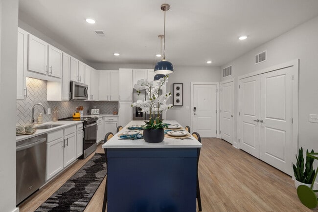 Solis Buffaloe apartments — community photo