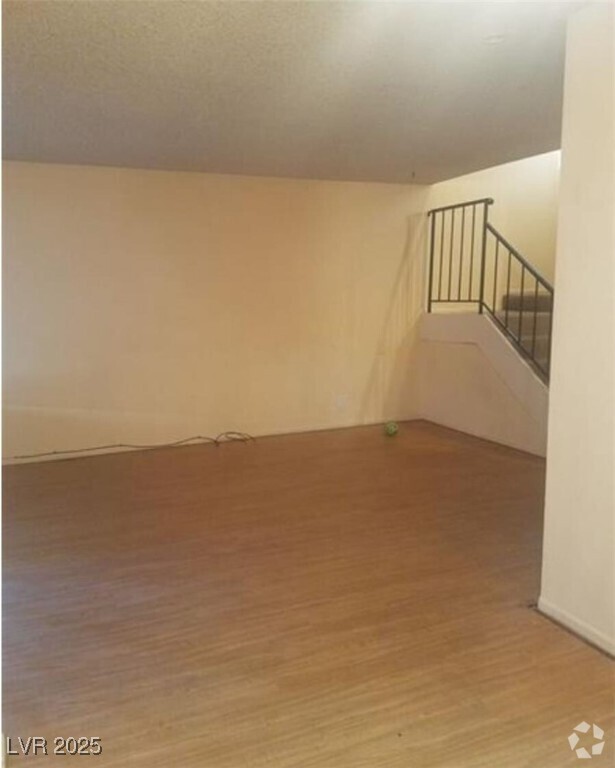 Building Photo - 4338 Caliente St Rental