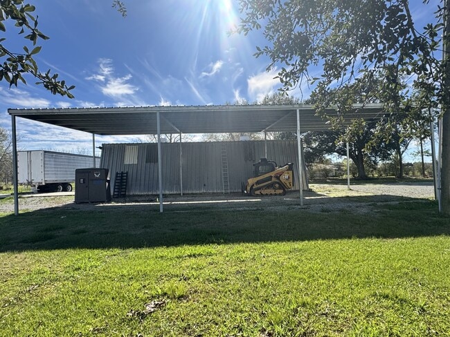 Photo - 2316 Mire Hwy