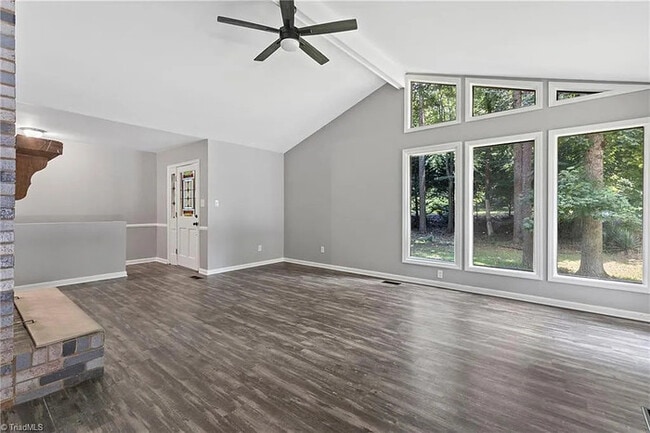 Photo - 1142 Kendall Mill Rd