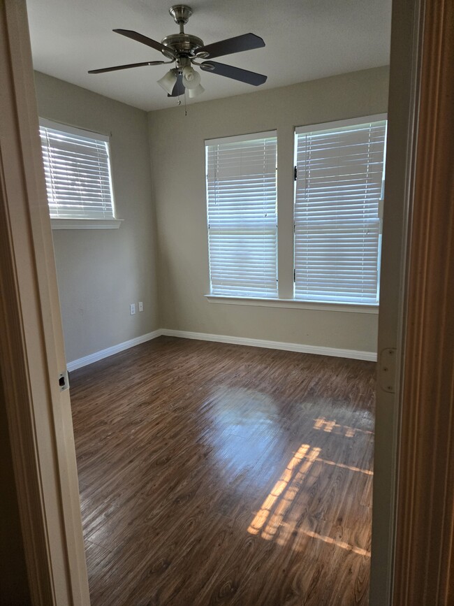 Photo - 1025 Porter St