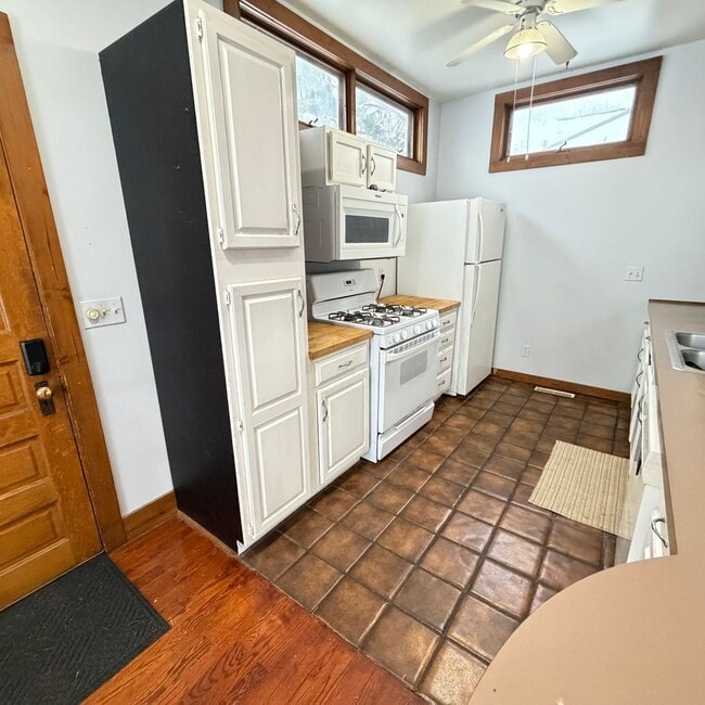 Photo - 3 bedroom home on the NW side of Grand Rapids