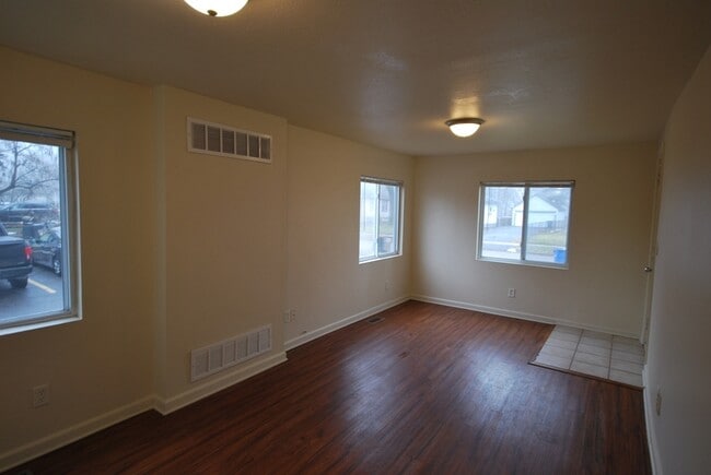 Photo - 1027 LaSalle Ave Unidad Apt. B