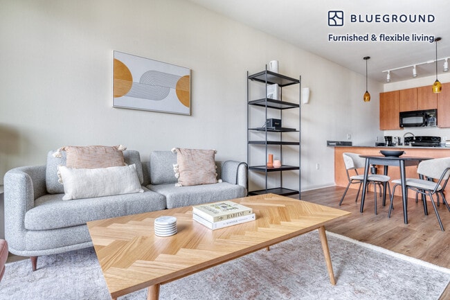 Photo - 3210 Esperanza Crossing Unidad FL4-ID168