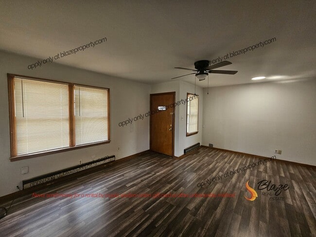 Building Photo - Hamlet Charming