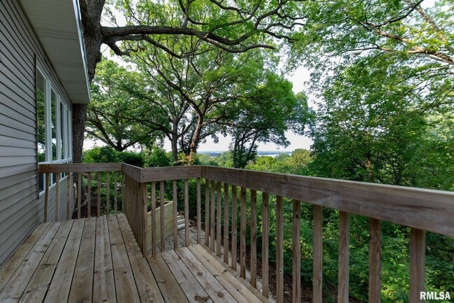 Photo - 4640 5th Ave