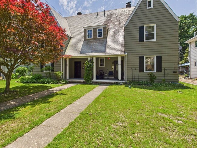 Beautiful 4 Bedroom 2 Bathroom Single Fami... - Beautiful 4 Bedroom 2 Bathroom Single Fami... House