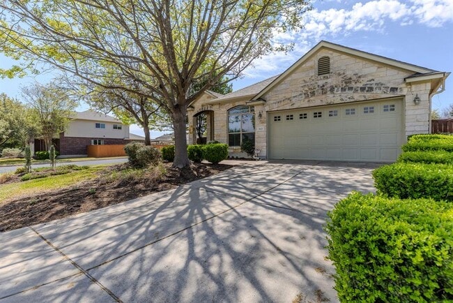 Photo - 1621 Westmeadow Trail