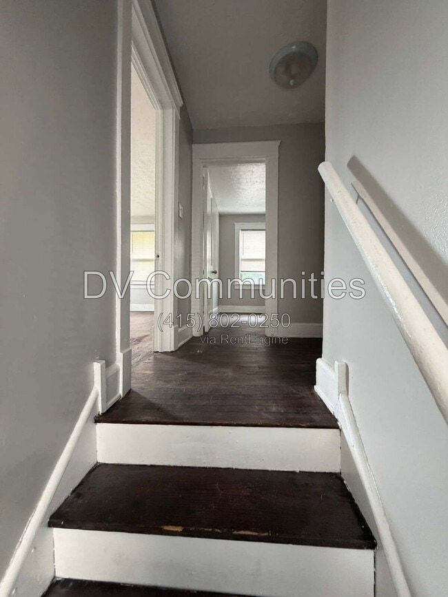 Photo - 3348 W 100th St