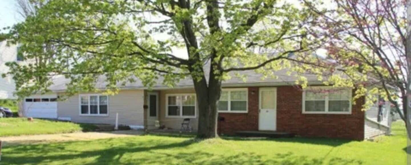 Photo - 43 1/2 Eleanor Ave